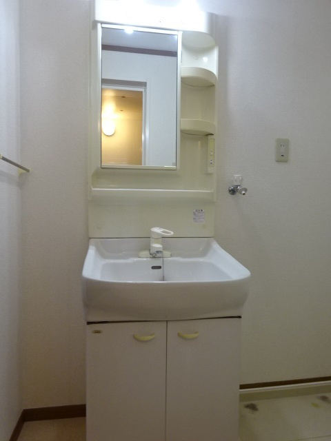 スウィート オーシャンAの洗面所|洗面化粧台