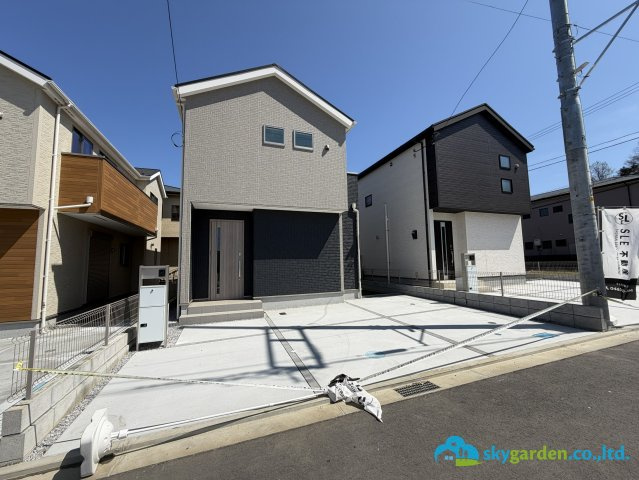 平塚市南金目　第1期　全４棟　2号棟の外観