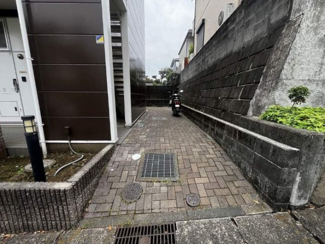 レオパレスパークハイムのエントランス