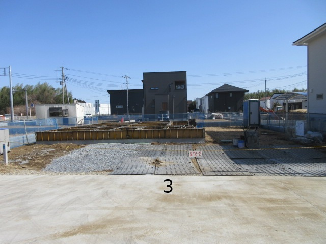 【仲介手数料無料】新築戸建　滑川町月輪大堀1601-1の前面道路含む現地写真