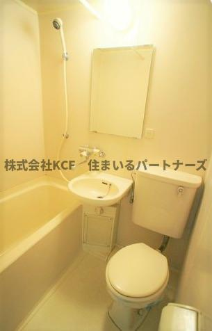 セレクトハイツのトイレ|落ち着いた色調のトイレです