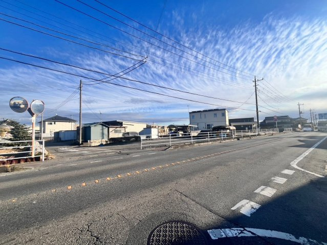 【前面道路含む現地写真】 | 太田市中根町142-1　売地