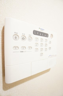 【セキュリティ】 | PARK HILLS MIYAKO A | ※同物件・反転タイプの写真です。
