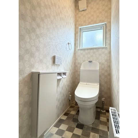 桔梗2丁目中古住宅のトイレ