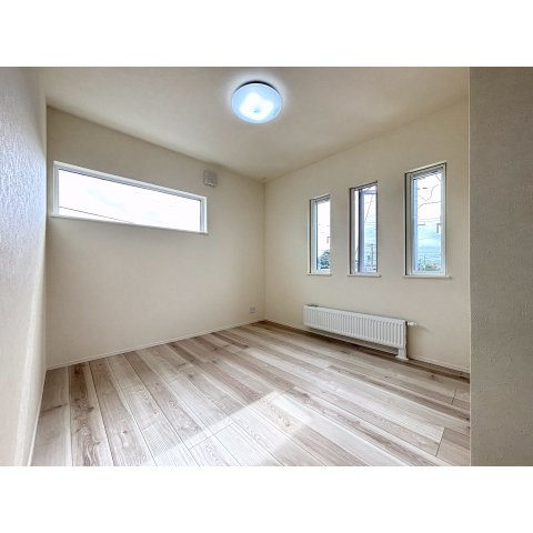 桔梗2丁目中古住宅の洋室