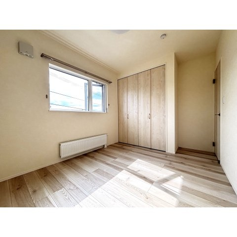 桔梗2丁目中古住宅の洋室