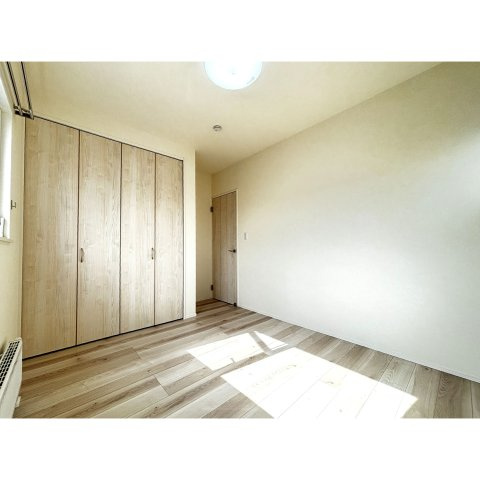 桔梗2丁目中古住宅の洋室