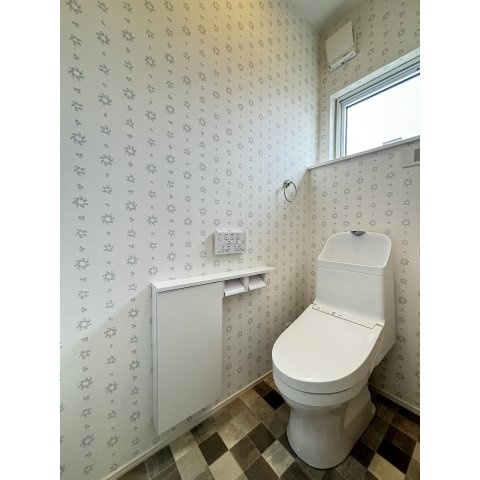 桔梗2丁目中古住宅のトイレ