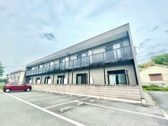 アンプルールクラージュｍｏｎｔ　ｖｅｒｔの外観