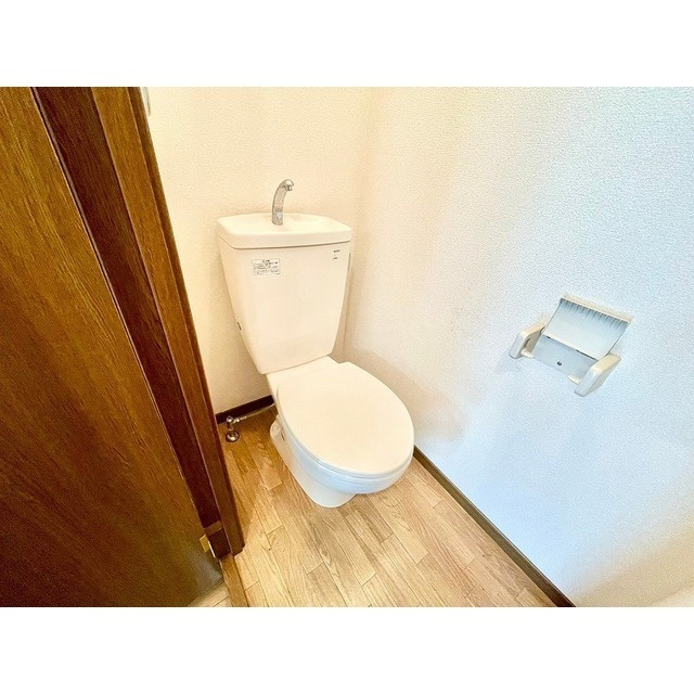 アンプルールクラージュｍｏｎｔ　ｖｅｒｔのトイレ