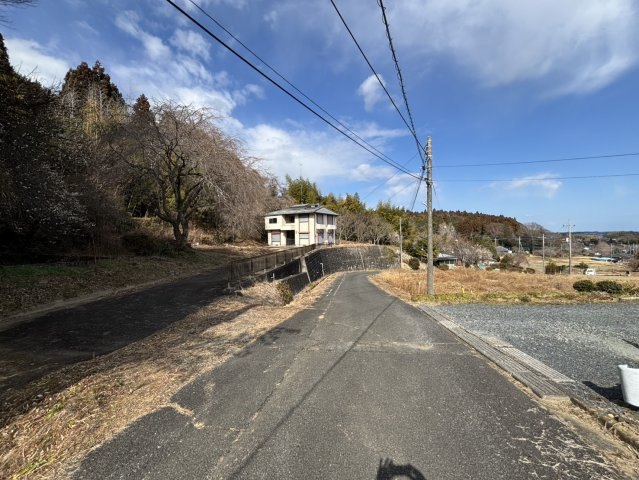 日立市山部中古住宅の前面道路含む現地写真