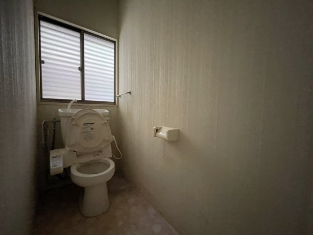 日立市山部中古住宅のトイレ