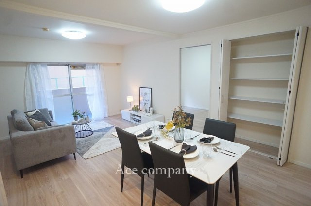 【居間・リビング】の画像