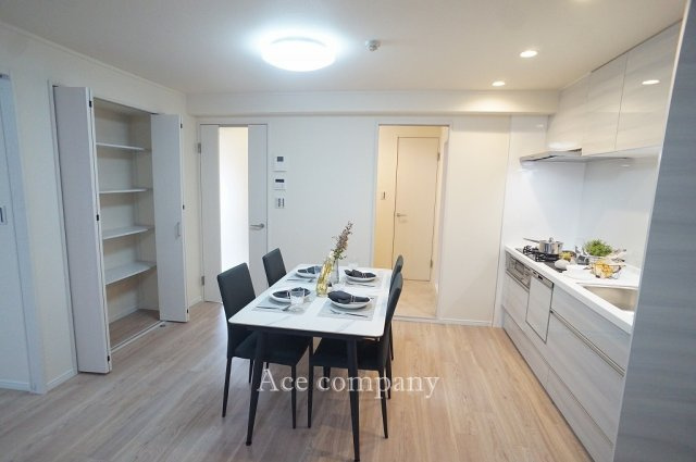 【居間・リビング】の画像