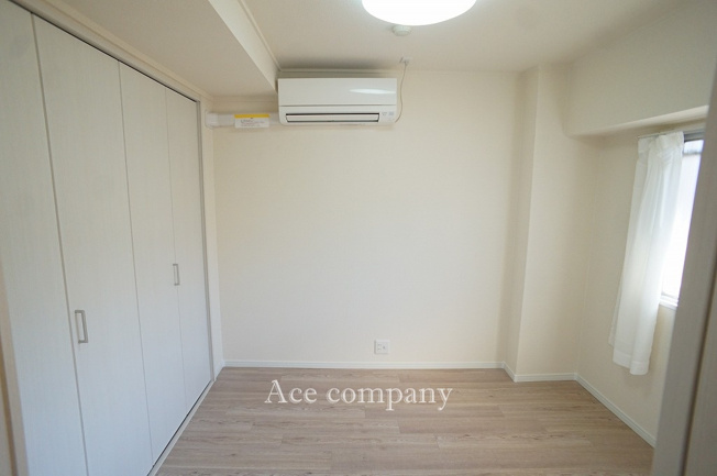 【子供部屋】 | 若江岩田パークマンションB棟 | 【洋室5.1帖】照明付き☆エアコン付きのお部屋です☆