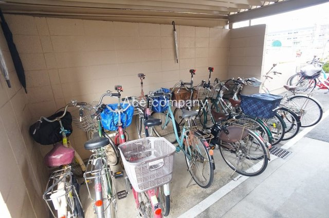 【駐輪場】の画像