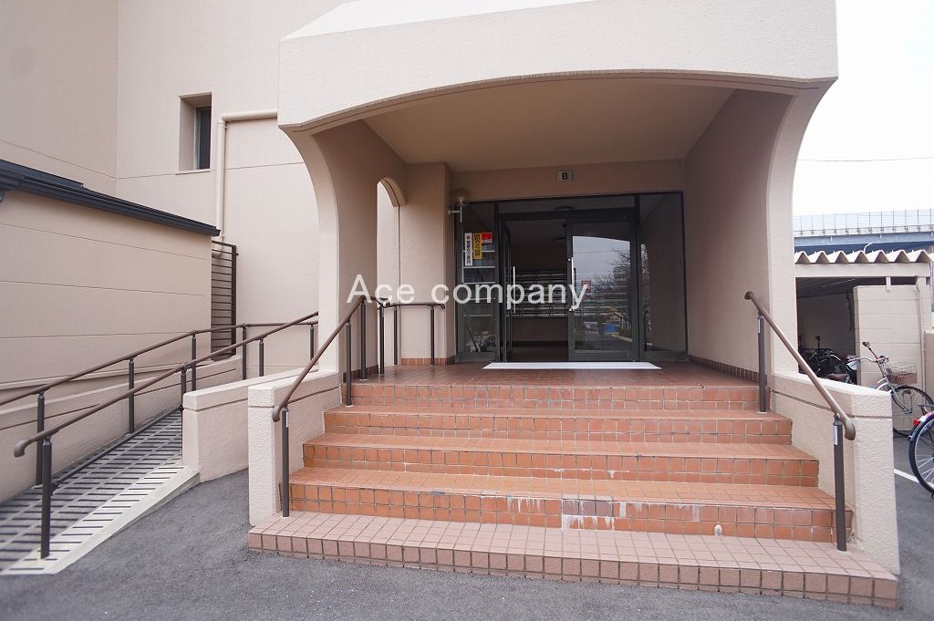 【エントランス】の画像