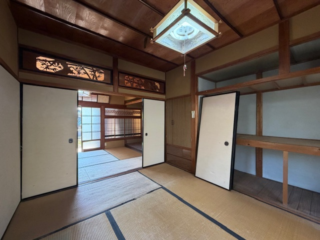 斑鳩町龍田北４丁目　中古戸建の和室|1階和室♪　