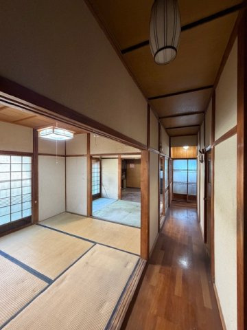 【内装】 | 斑鳩町龍田北４丁目　中古戸建 | どこか懐かしい雰囲気の室内♪温かみを残しつつお好みにリフォームされませんか(^^)/