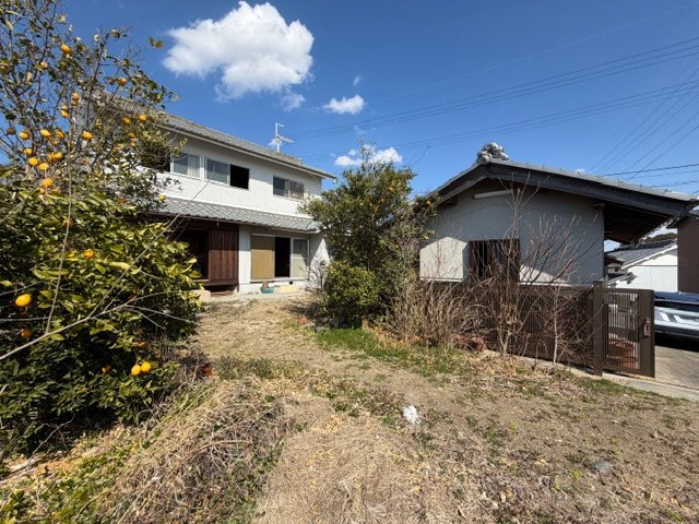 【外観】 | 斑鳩町龍田北４丁目　中古戸建 | 王寺駅までバスで10分以内♪王寺駅から天王寺まで20分程と大阪へのアクセス良好!(^^)!　