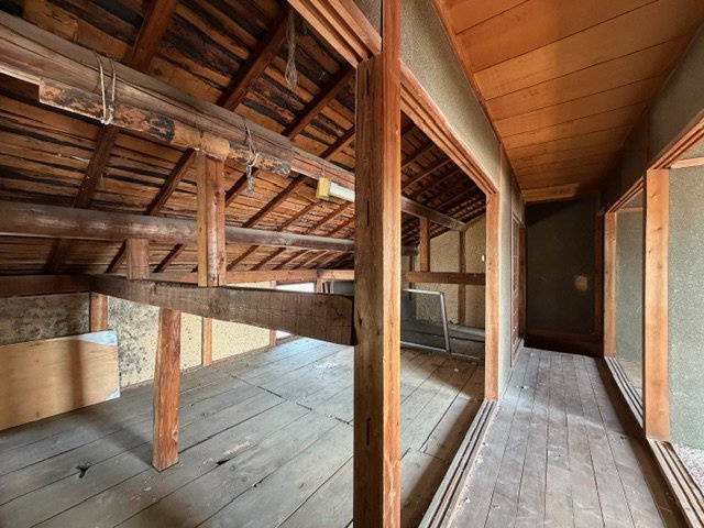 斑鳩町龍田北４丁目　中古戸建の内装|屋根裏♪フローリング張りして遊びスペースや様々な用途に大変身できますよ♪弊社のリフォーム事例ご紹介します♪