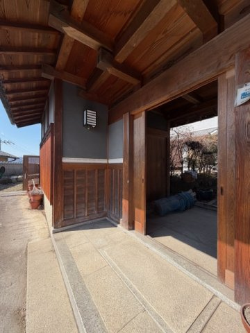 斑鳩町龍田北４丁目　中古戸建の外観|立派な門構え(^^)/　107坪以上の広々土地♪