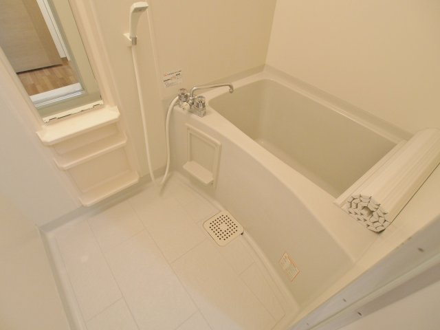 セジュールシャリオB棟の浴室