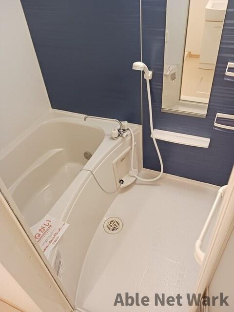 ヴィラ サンライズ ドリームⅢの浴室|追い焚き給湯機能付きバス※イメージ