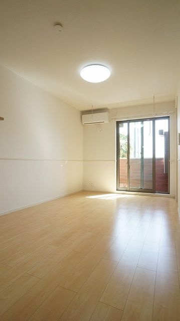 サンライズＭの居間・リビング