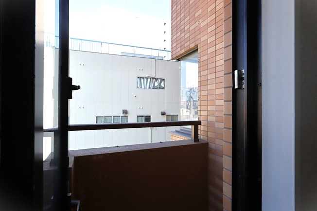 【バルコニー】 | ライオンズマンション鶴橋 | 北側のバルコニーです☆