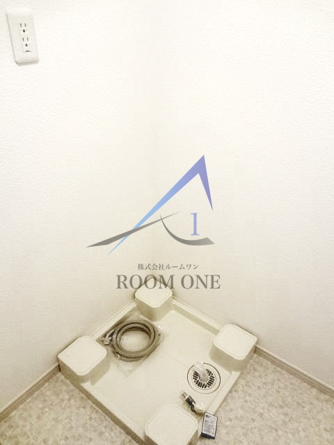 クアルティエーレ四ツ谷の設備|洗濯機置き場です。