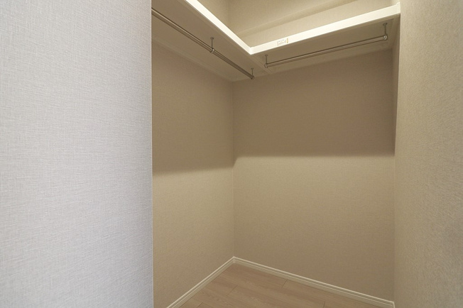 【収納】 | 藤和シティホームズ中本公園 | 【洋室5.5帖】ウォークインクローク内です♪
