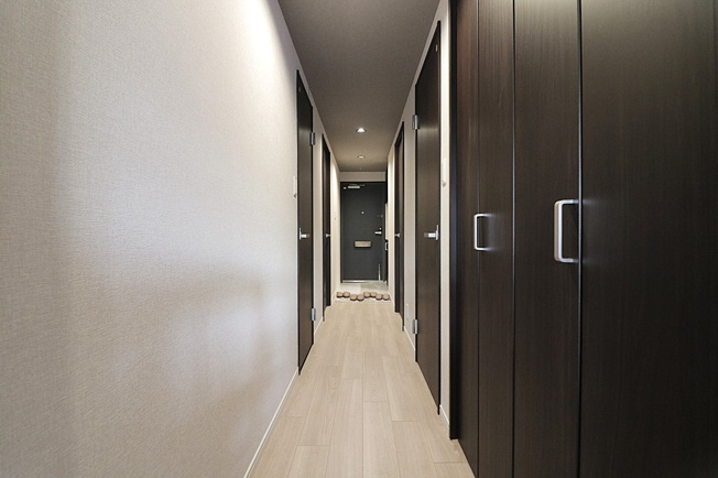 【内装】 | 藤和シティホームズ中本公園 | 廊下に収納あります♪