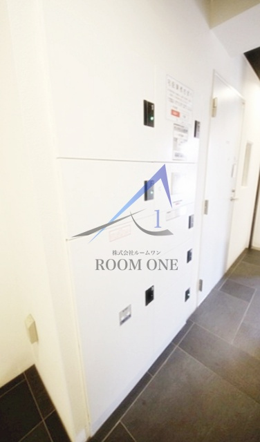 ザ・レジデンス・オブ・トーキョーＴＹ１６のその他共用部分|宅配ボックスです。