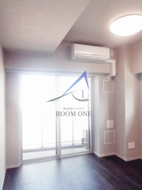 ザ・レジデンス・オブ・トーキョーＴＹ１６の居間・リビング|洋室のお部屋です。