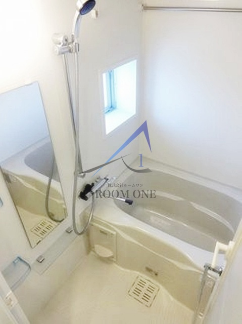 ザ・レジデンス・オブ・トーキョーＴＹ１６の浴室|お風呂です。