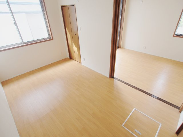 安芸郡府中町八幡３丁目のアパートの内装