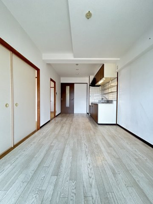 【居間・リビング】 | サンクラッソ神戸大開通staion front