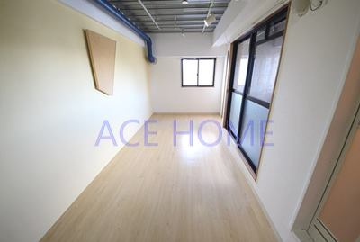 【内装】 | SERENiTE-04