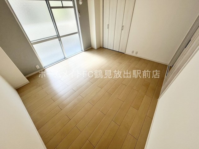 大阪市鶴見区今津中１丁目の賃貸マンションの洋室