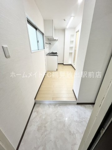 大阪市鶴見区今津中１丁目の賃貸マンションの玄関