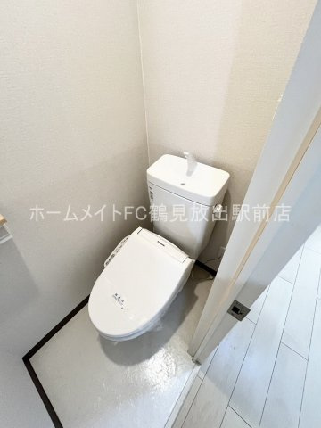 大阪市鶴見区今津中１丁目の賃貸マンションのトイレ