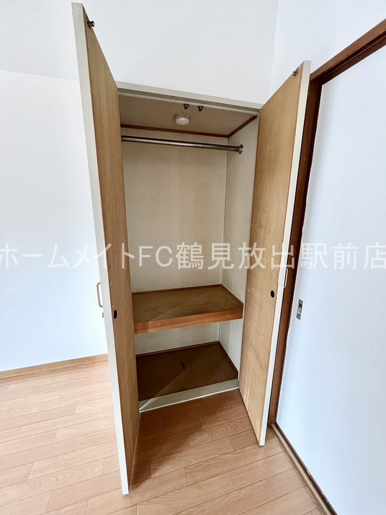 大阪市鶴見区諸口３丁目の賃貸マンションの収納