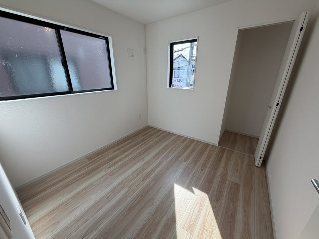 《仲介手数料無料》上尾市東町１丁目6-11新築一戸建てリガーレの洋室|2階 4.5帖