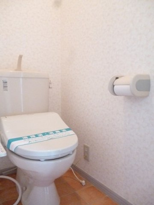 【トイレ】 | マローネ | トイレは温水洗浄便座付き♪人気のバストイレ別です♪トイレが独立していると使いやすいですよね☆