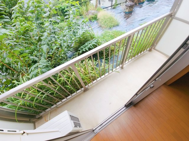 【バルコニー】 | メルベーユ横浜 | 広々としたバルコニーです