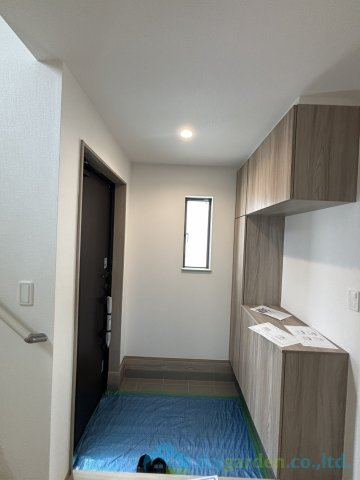 平塚市豊田宮下　全２棟A号棟の玄関