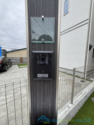 平塚市豊田宮下　全２棟A号棟の玄関