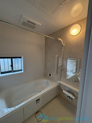 平塚市豊田宮下　全２棟A号棟の浴室