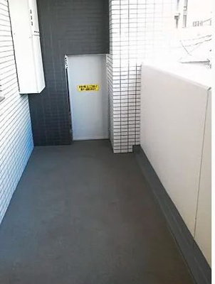 【バルコニー】 | カスタリア押上 | 暖かな日差しのふりそそぐバルコニー